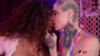 Eva Maxim Fucks Titi in Award-Winning Tran Superstar Lesbian Threesome