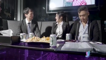 Li Nana's Late Night Office Affair: Fingers, Cocks, and Pantyhose