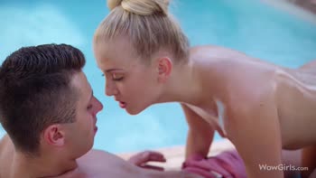 Blonde Babe Cayla's Sizzling Outdoor Fuck