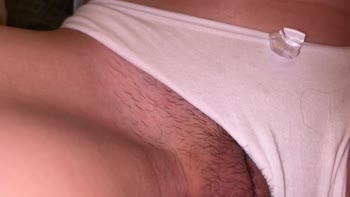 AlexaHolli's Hairy Solo: Masturbating to Perfection