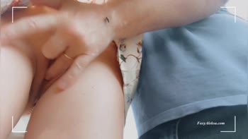 FoxyAleksa's Uber Surprise: A Highway Fingering Flash