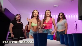REALITY KINGS - College Cuties Selina Bentz And Nikki Nicole Share Kisses, Blowjobs And A Hot Dorm Room Threesome
