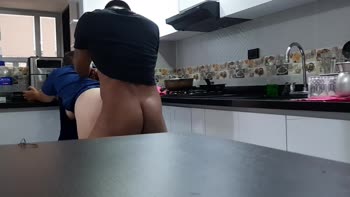 BrandyMilfHot's Colombian Kitchen Encounter: Amateur Blowjob & Big Ass Action