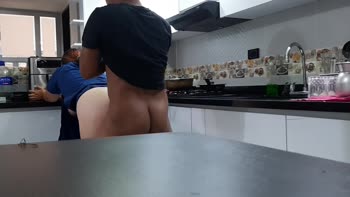 BrandyMilfHot's Colombian Kitchen Encounter: Amateur Blowjob & Big Ass Action