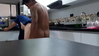 BrandyMilfHot's Colombian Kitchen Encounter: Amateur Blowjob & Big Ass Action