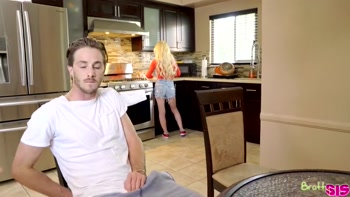 Sharing My Step Sisters Friend - S10:E5