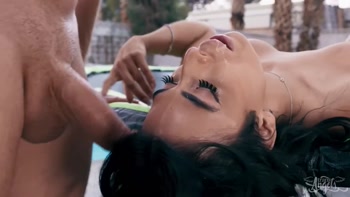 Avery Lust's Sneaky Trampoline Blow & Cum Show