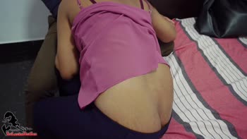SriLankaHotSex's College Girlfriend Craves Hardcore Fucks