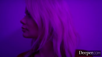 Deeper. Twinlike Blondes Riley & Elsa Have Intense Threesome