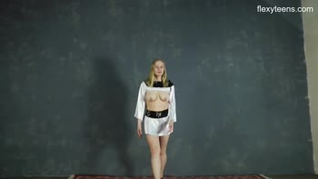 Sofya Belaya's Flexy Legs Show: Petite Ballerina Exposed