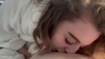 Zxlecya's Morning Delight: Blowjob & Cumshot