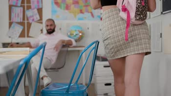 Chloe Cherry & Friends Teach College Anal 101