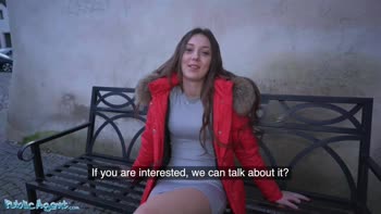 trimmed - Isabela de Laa's Sizzling Public Blowjob Before Meeting BF