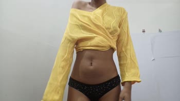 Desi_Girl23's Sensual Solo: A Desirable Big Ass Masturbation Experience