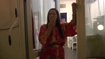 Natasha4lov - Natasha's Sultry Smoking Session