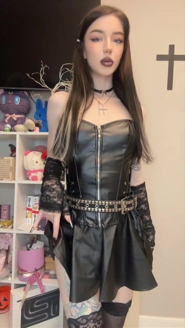 Cheeky Goth Girl Undresses and Shows off her Perfect Natural Tits, and then Slaps her Ass and Fucks herself with a Dildo to Orgasm