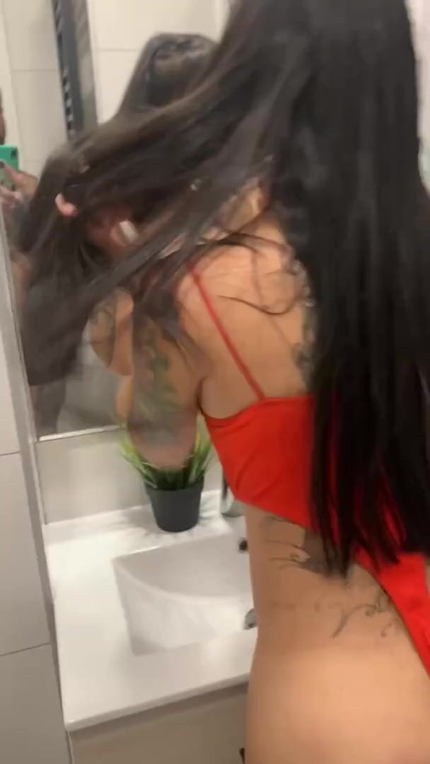 La Colombiana Alejandra Rico La Chupa