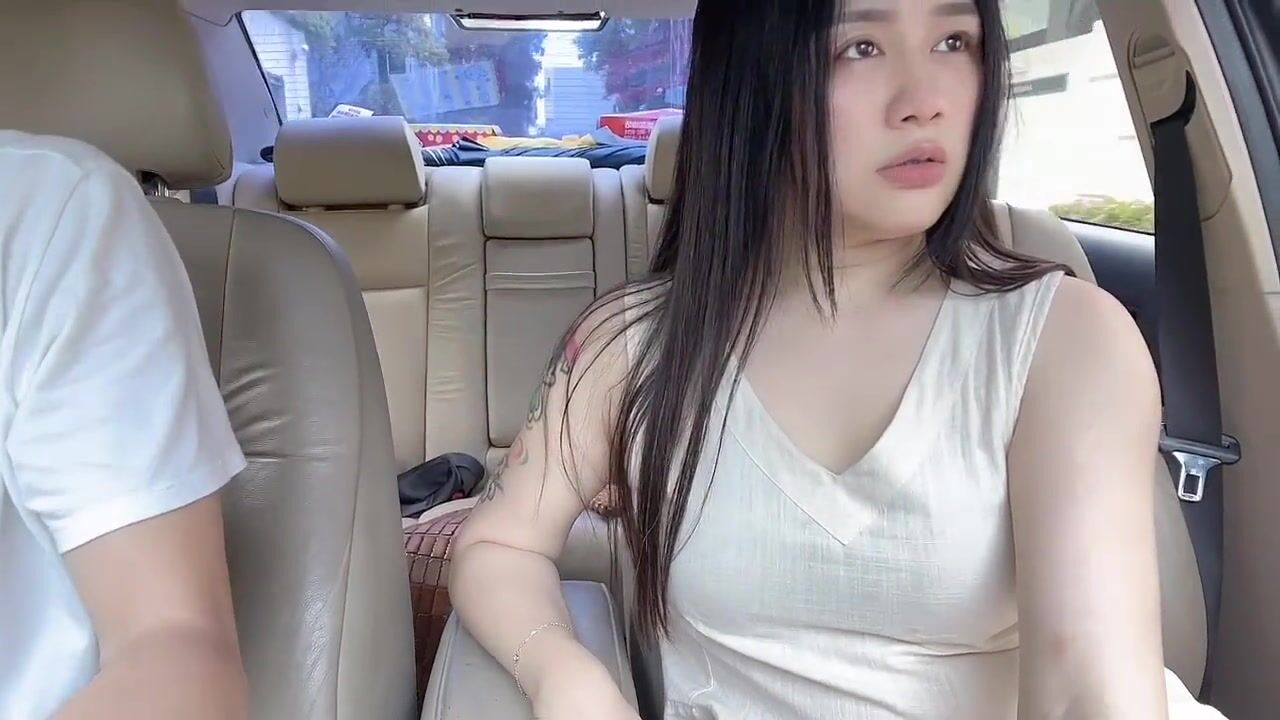 uberuber Driver Meet a Horny Girl Fuck her without Condom & Cum in Mouth