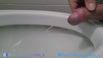 TSgoldenS's Morning Deluge: Golden Shower Handjob Fun