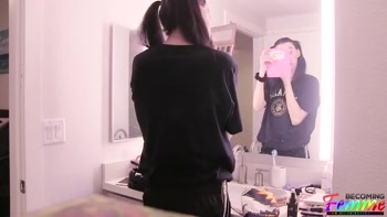 Teen (18+) sissy slut loves cum