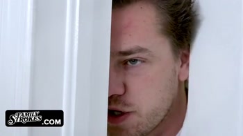 Family Strokes -Science Guy Makes His Fit Stepsis And Stepmom Bend Over The Kitchen Counter And Fuck