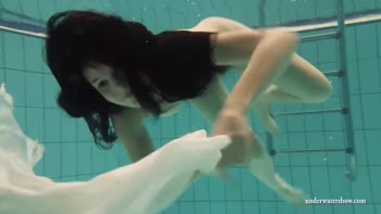Petra & Kristy's Underwater Boob Bonanza: Big vs Small