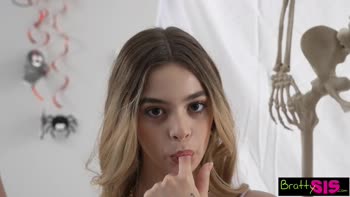 Mia Kay & Molly Little's Sizzling Stepbrother Seduction