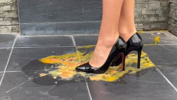 LaylaBlush's Teenage Feet Delight: High Heels Crush Eggs in ASMR Bliss