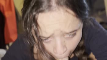 Emmabunnyxo's Morning Blowjob Delight with MrRabbit101