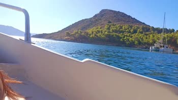 MissLadyXx's Sizzling Yacht Day Masturbation
