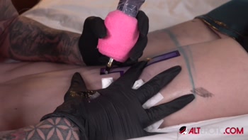 Evilyn Ink's Tattooed Temptation in Threesome Frenzy