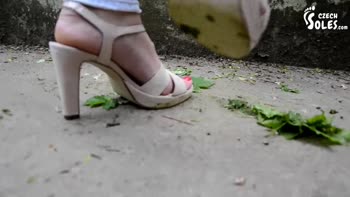 Heels' Sensual Solo Foot Tease at the Park