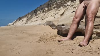 Stepfantasy on the Nude Beach: HottPussy118 Exposes Herself
