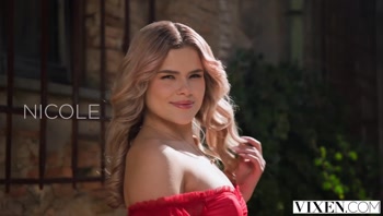VIXEN Hot Blonde Tourist Nicole Nixon Gets Filled Up By Stranger In Holiday Sex Adventure