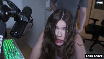Princess Alice's Raw Stream Debut: Hardcore Doggystyle & Cumshot