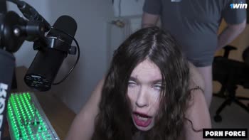 Princess Alice's Raw Stream Debut: Hardcore Doggystyle & Cumshot