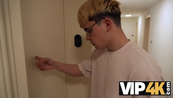 VIP4K. Hot lady found a new handyman for her pussy