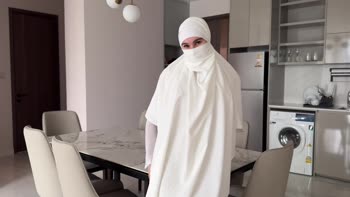 JasmineNikole's Sizzling Squirt Show: Muslim Wife's Big Ass Delight