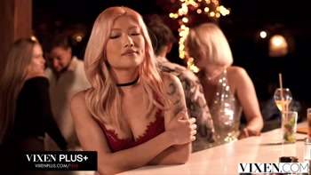 VIXEN Bored Cock-Hungry Hottie Dolly Orchid Ditches Loser Date For Hot Bartender