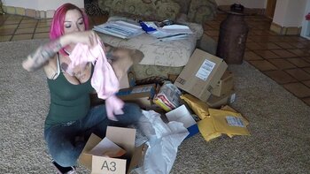 Anna Bell Peaks' Mail Time Vlog: Dress Try-On Delights