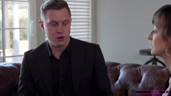 I Think My Stepmom Is Seducing Me - S17:E2