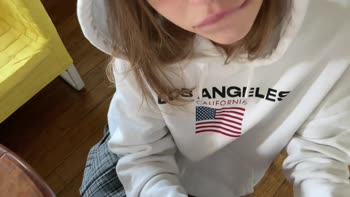 Californiababe's Kitchen Kink: A Burger Sauce Blowjob Ends in Cum Feast