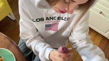 Californiababe's Kitchen Kink: A Burger Sauce Blowjob Ends in Cum Feast