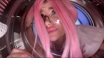 Chrysipusya - Stuck Sis Squirts in POV Washing Machine Chaos