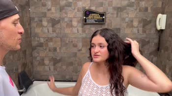 NeekoWox: Colombian Cutie Gets Plumber's Special Repair