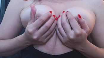 camilleJonees - Camille's Sizzling Slow-Mo Squirt Show: Watch Her Urine Sparkle