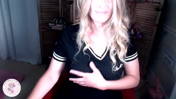 VictoriaLotus' Stunning Black Dress Solo