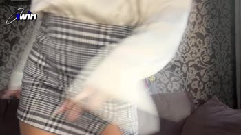Roxxxysh's Sizzling Self-Spanking Solo Tease Ends in Scorching Blowjob