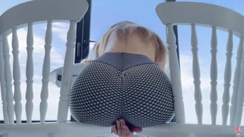 carolinajackson - Carolina's Squirt-Filled Solo Session in Leggings