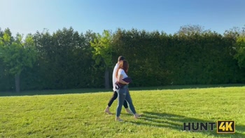 HUNT4K. Pounding Pussy at the Pond. Hot sex with Suzie Sparklez